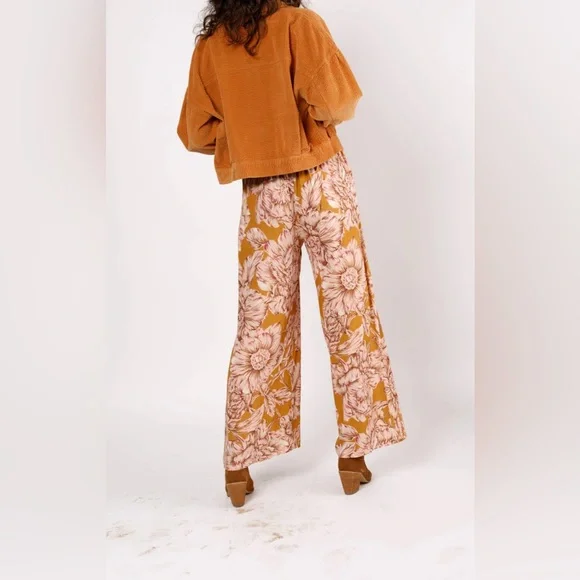 Band Of The Free ARIZONA GOLD FLORAL WIDE LEG PANTS Size Large NWT - Picture 4 of 11